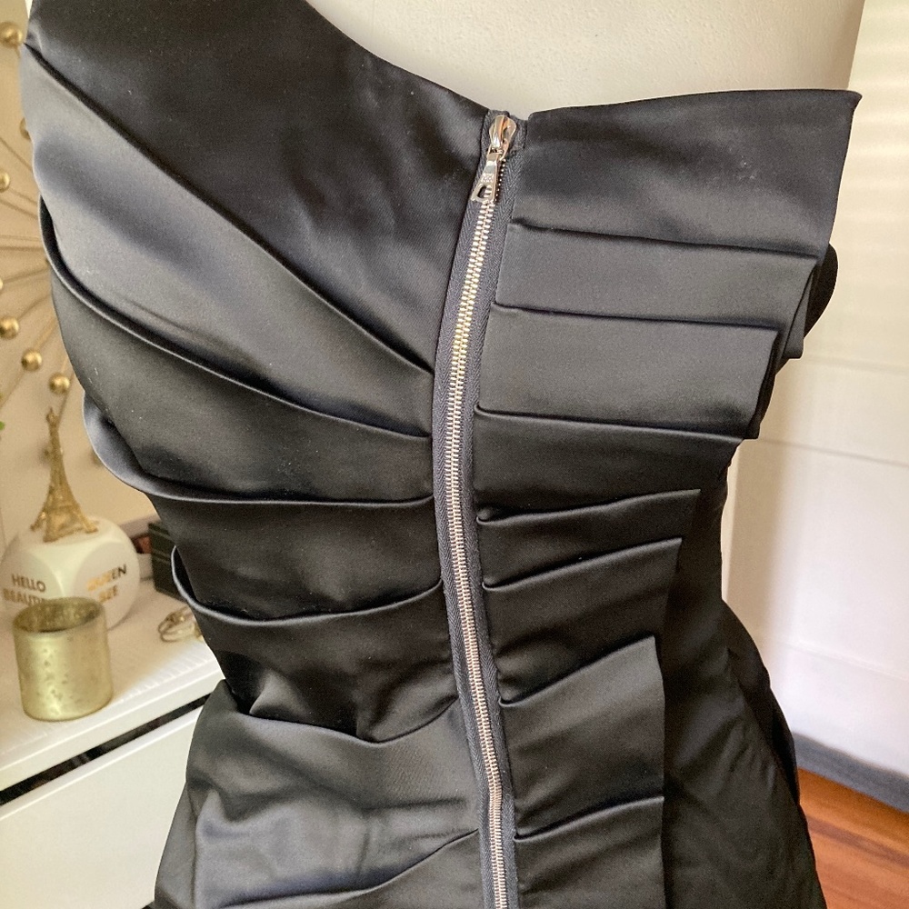 Phoebe cocktail dress size 2